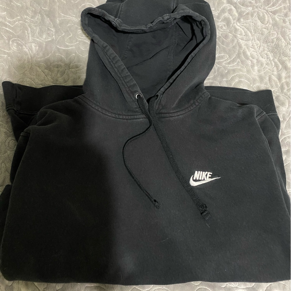 Nike black hoodie size L